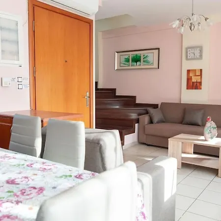 Valantoula - Near Odeon Appartement